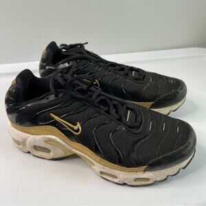 Nike Air max tn plus GS sneakers running shoes size 4.5 Y women’s size 6‎